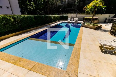 Apartamento à venda com 83m², 2 quartos e 2 vagas Apartamento à venda com 83m², 2 quartos e 2 vagasÁrea comum - Piscina