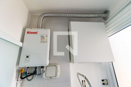 Apartamento à venda com 83m², 2 quartos e 2 vagas Apartamento à venda com 83m², 2 quartos e 2 vagasDetalhe da area de serviço