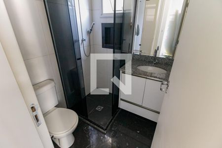 Apartamento à venda com 83m², 2 quartos e 2 vagas Apartamento à venda com 83m², 2 quartos e 2 vagasBanheiro da Suíte