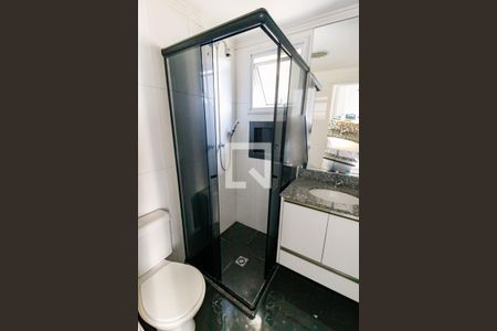 Apartamento à venda com 83m², 2 quartos e 2 vagas Apartamento à venda com 83m², 2 quartos e 2 vagasBanheiro da Suíte