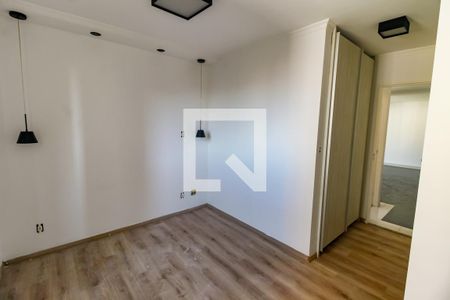 Apartamento à venda com 83m², 2 quartos e 2 vagas Apartamento à venda com 83m², 2 quartos e 2 vagasSuíte