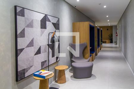 Studio à venda com 30m², 1 quarto e sem vagaHall social