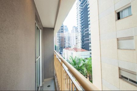Varanda de kitnet/studio para alugar com 1 quarto, 26m² em Pinheiros, São Paulo