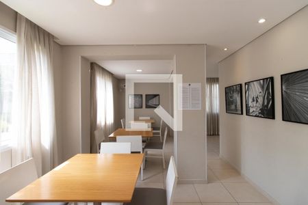 Apartamento para alugar com 50m², 2 quartos e 1 vaga Apartamento para alugar com 50m², 2 quartos e 1 vagaÁrea comum - Salão de festas