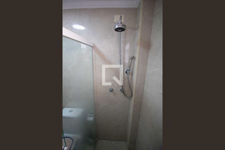 banheiro 1 de casa de condomínio à venda com 4 quartos, 190m² em Parque Imperial, São Paulo