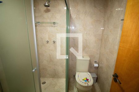 Casa de condomínio à venda com 190m², 4 quartos e 3 vagasBanheiro 3