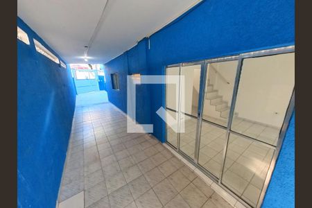 Corredor Entrada de casa à venda com 4 quartos, 152m² em Vila Zat, São Paulo