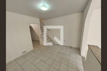 Sala - Foto 1  de casa à venda com 4 quartos, 152m² em Vila Zat, São Paulo