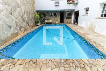 Casa à venda com 638m², 5 quartos e 5 vagasPiscina