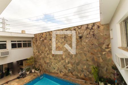 Casa à venda com 638m², 5 quartos e 5 vagasVista da Suíte 2