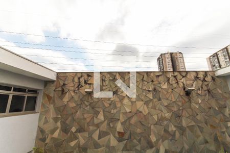 Casa à venda com 638m², 5 quartos e 5 vagasVista da Suíte 1