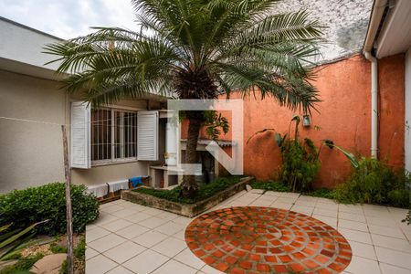 Casa à venda com 225m², 3 quartos e 4 vagasQuintal
