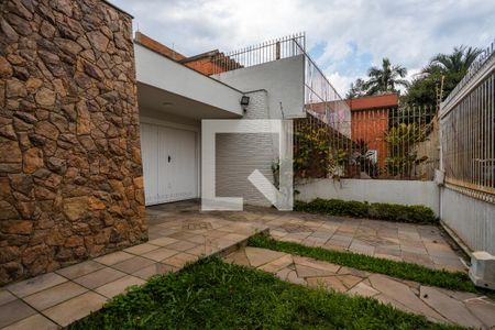 Casa à venda com 225m², 3 quartos e 4 vagasQuintal