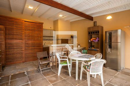 Casa à venda com 225m², 3 quartos e 4 vagasEspaço Gourmet