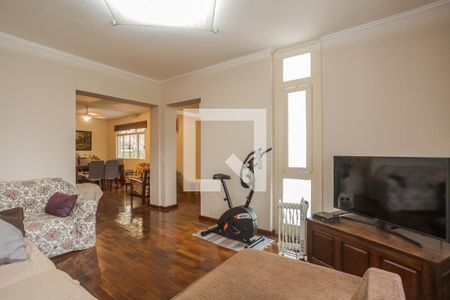 Sala de casa à venda com 3 quartos, 225m² em Vila Ipiranga, Porto Alegre