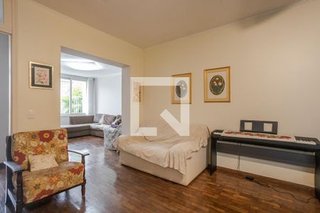 Sala de casa à venda com 3 quartos, 225m² em Vila Ipiranga, Porto Alegre