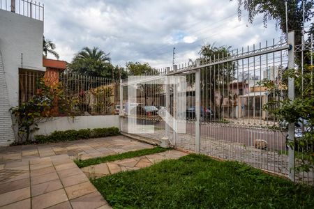 Casa à venda com 225m², 3 quartos e 4 vagasQuintal