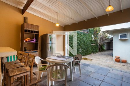 Casa à venda com 225m², 3 quartos e 4 vagasEspaço Gourmet