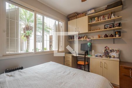 Casa à venda com 225m², 3 quartos e 4 vagasQuarto 2