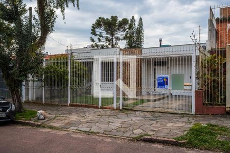 Casa à venda com 225m², 3 quartos e 4 vagasFachada