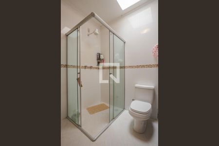 Casa à venda com 225m², 3 quartos e 4 vagasBanheiro da Suíte