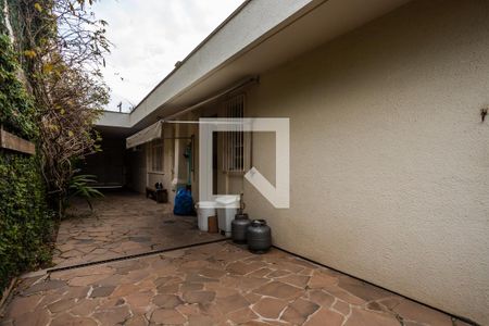 Casa à venda com 225m², 3 quartos e 4 vagasQuintal