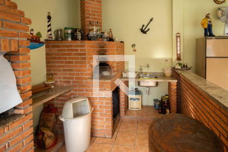 Casa à venda com 430m², 3 quartos e 4 vagasÁrea Churrasqueira