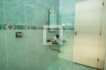 Casa à venda com 430m², 3 quartos e 4 vagasBanheiro - Suíte 2