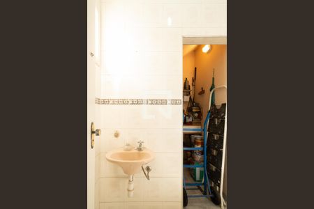 Casa à venda com 430m², 3 quartos e 4 vagasLavabo 1