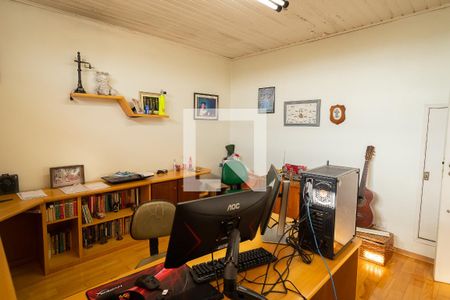 Casa à venda com 430m², 3 quartos e 4 vagasEscritório