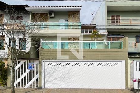Casa à venda com 430m², 3 quartos e 4 vagasFachada
