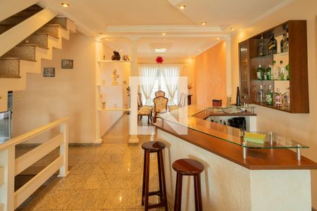 Casa à venda com 430m², 3 quartos e 4 vagasSala - Bar