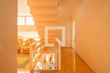 Casa à venda com 430m², 3 quartos e 4 vagasHall Quartos