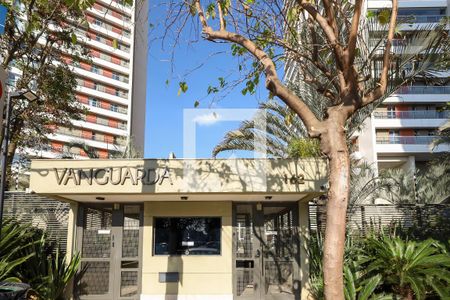 Apartamento à venda com 130m², 3 quartos e 3 vagasFachada e portaria
