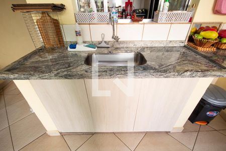 Casa à venda com 266m², 3 quartos e 2 vagas Casa à venda com 266m², 3 quartos e 2 vagasVaranda