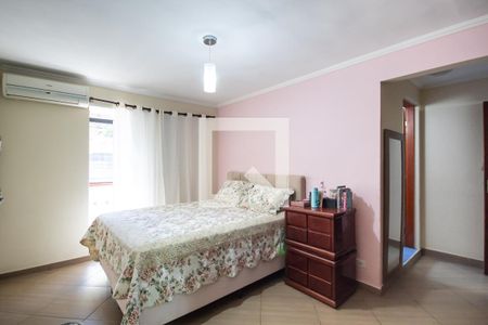 Suíte de casa à venda com 3 quartos, 266m² em Cidade das Flores, Osasco