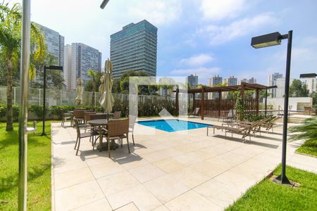 Apartamento à venda com 90m², 2 quartos e 2 vagasÁrea comum - Piscina