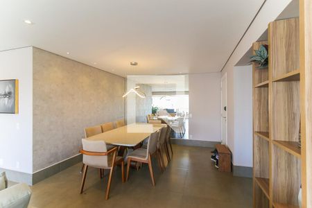 Apartamento à venda com 90m², 2 quartos e 2 vagasSala