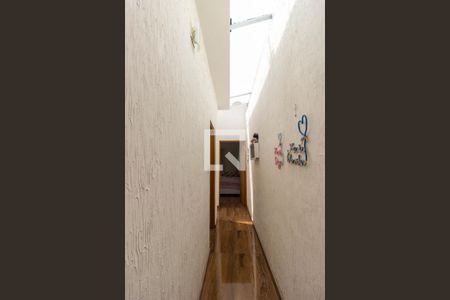 Casa à venda com 167m², 3 quartos e 2 vagasCorredor