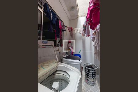 Casa à venda com 167m², 3 quartos e 2 vagasÁrea de Serviço