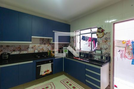 Casa à venda com 167m², 3 quartos e 2 vagasCozinha