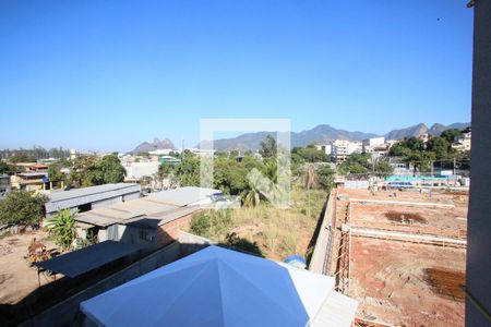 Vista da Sala de apartamento para alugar com 2 quartos, 50m² em Jacarepaguá, Rio de Janeiro