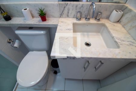 Banheiro de apartamento à venda com 2 quartos, 74m² em Jardim Aeroporto, São Paulo