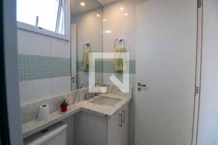 Banheiro de apartamento à venda com 2 quartos, 74m² em Jardim Aeroporto, São Paulo