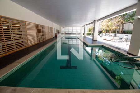 Apartamento à venda com 74m², 2 quartos e 2 vagasÁrea comum - Piscina