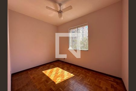 Quarto 1 de apartamento para alugar com 3 quartos, 85m² em Santo Antônio, Belo Horizonte