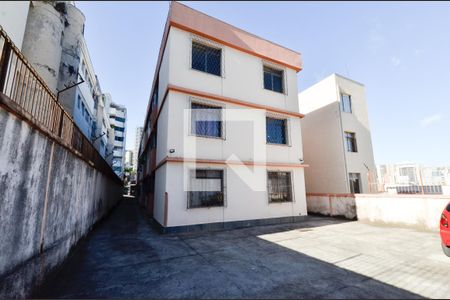 Apartamento à venda com 75m², 3 quartos e sem vagaÁrea comum 