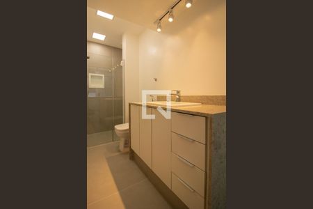 Banheiro da Suíte de apartamento para alugar com 2 quartos, 80m² em Tijuca, Rio de Janeiro