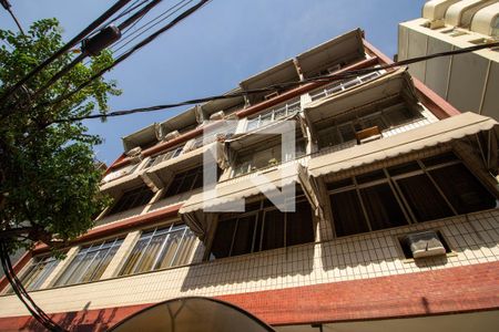 Apartamento para alugar com 80m², 2 quartos e 1 vagaFachada