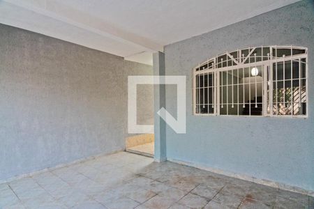 Garagem de casa para alugar com 3 quartos, 230m² em Parque Nações Unidas, São Paulo